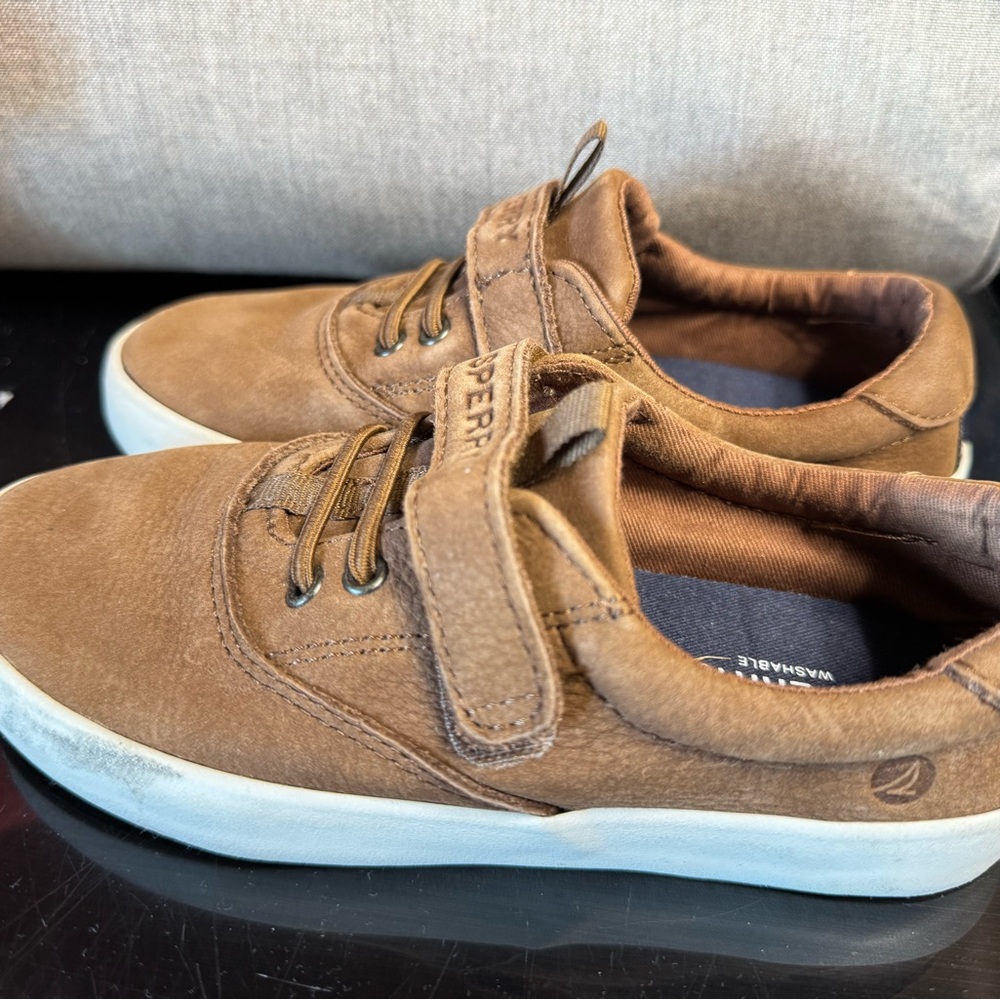 Sperry Kids Spinnaker Jr Tan Shoes